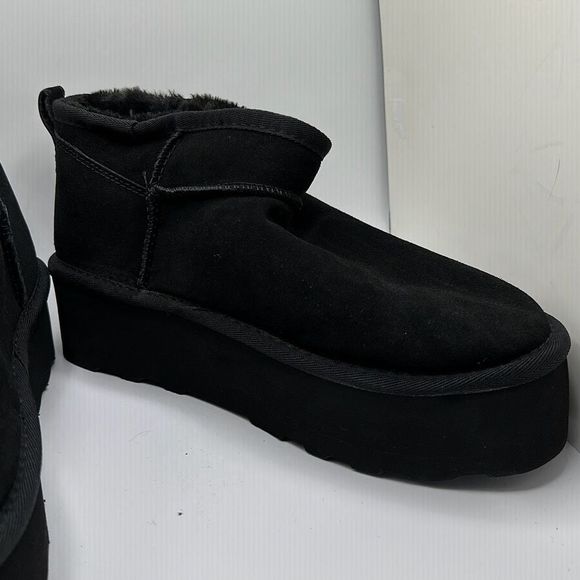 CUSHIONAIRE Women's Genuine Suede pull on platform boot +Memory Foam 8.5 BLACK - Picture 6 of 6